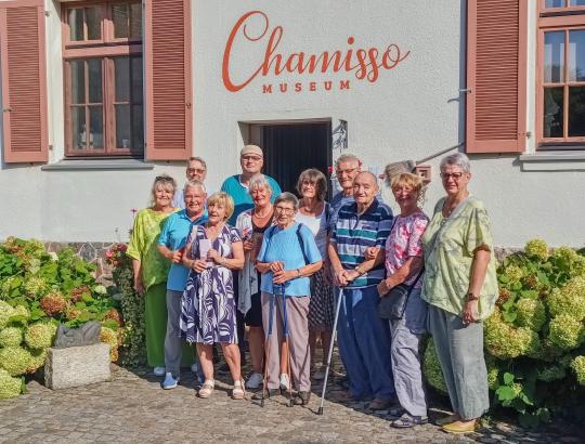 bild-vor-dem-eingang-zum-museum.jpg